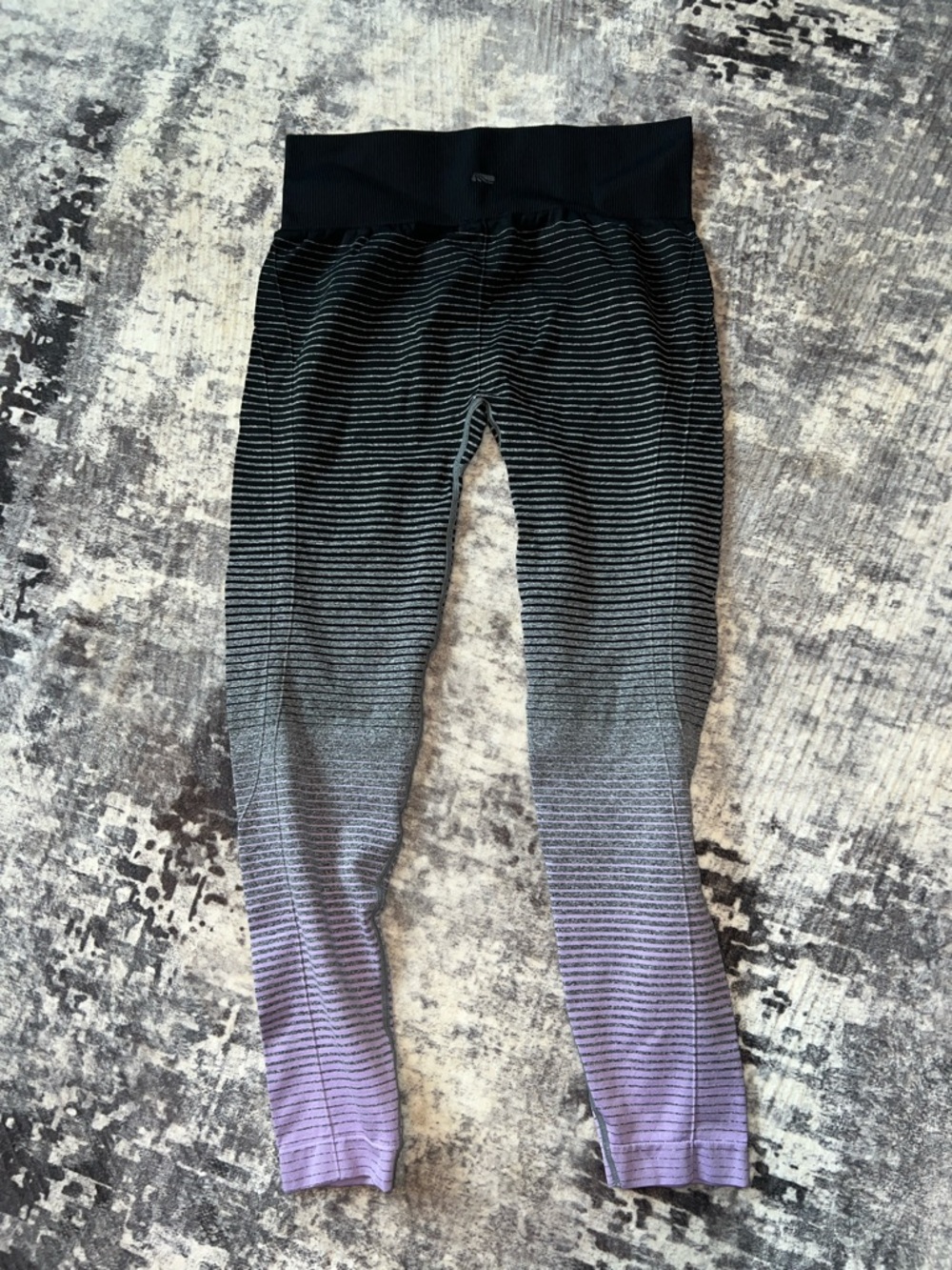 Women’s Black to Purple Ombre Leggings